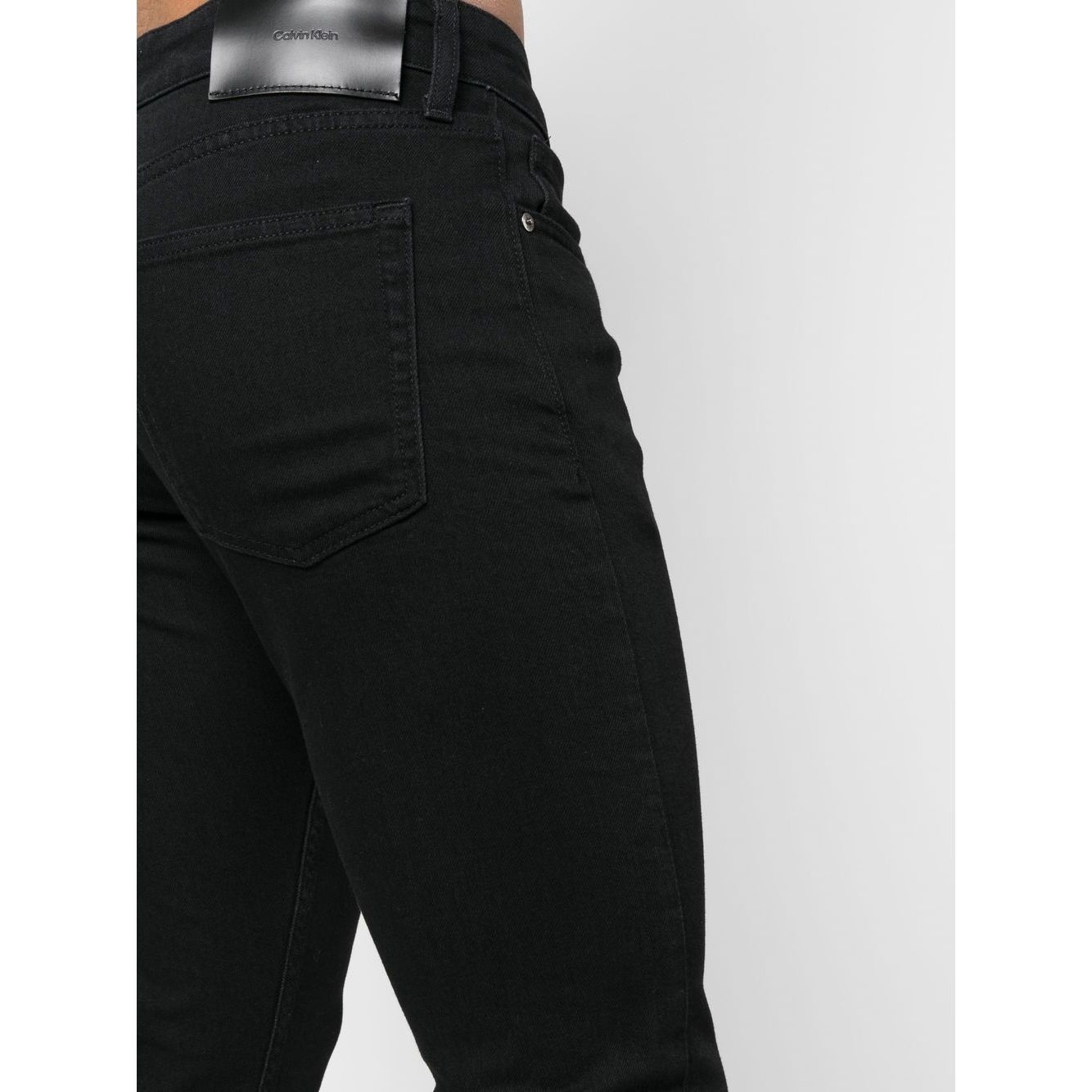 CALVIN KLEIN Aptempti džinsai vyrams, Juoda, Slim fit rinse black 4